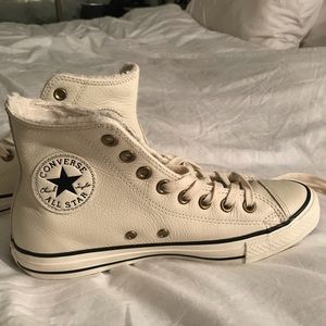 Converse all stars with fur lining